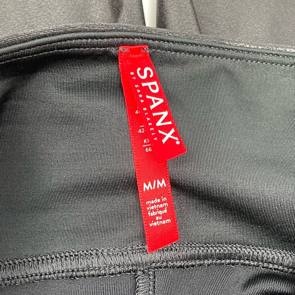 SPANX Faux Leather Bike Shorts in Black High Waisted Shiny Finish Women Size M - Picture 9 of 12
